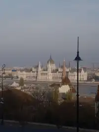 為了拍這18張照片，我飛了一趟布達佩斯