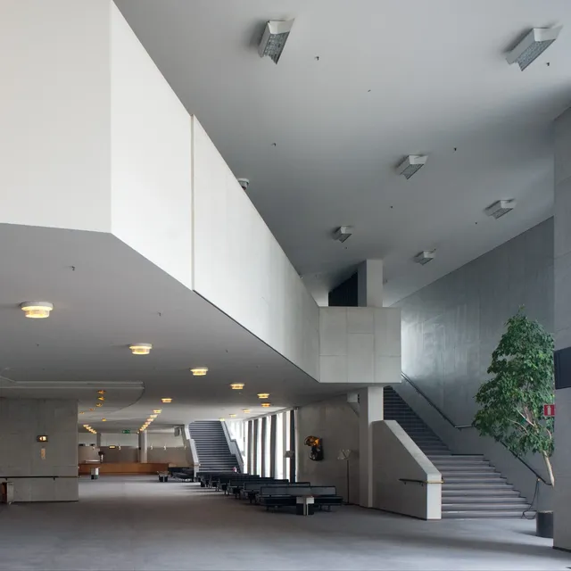 帶著移軸去旅行-赫爾辛基劇院