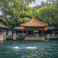 天下泉城丨72名泉巡禮 · 48小時極致體驗 觸摸歷史的溫度 05:30 獨占趵突泉觀瀾亭