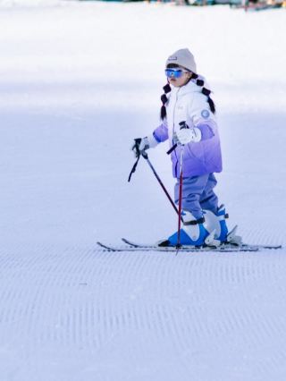 川西雪國天花板藏式溫泉+滑雪的神仙體驗