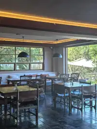 這扇窗景滿足了我對瀘沽湖的一切想像