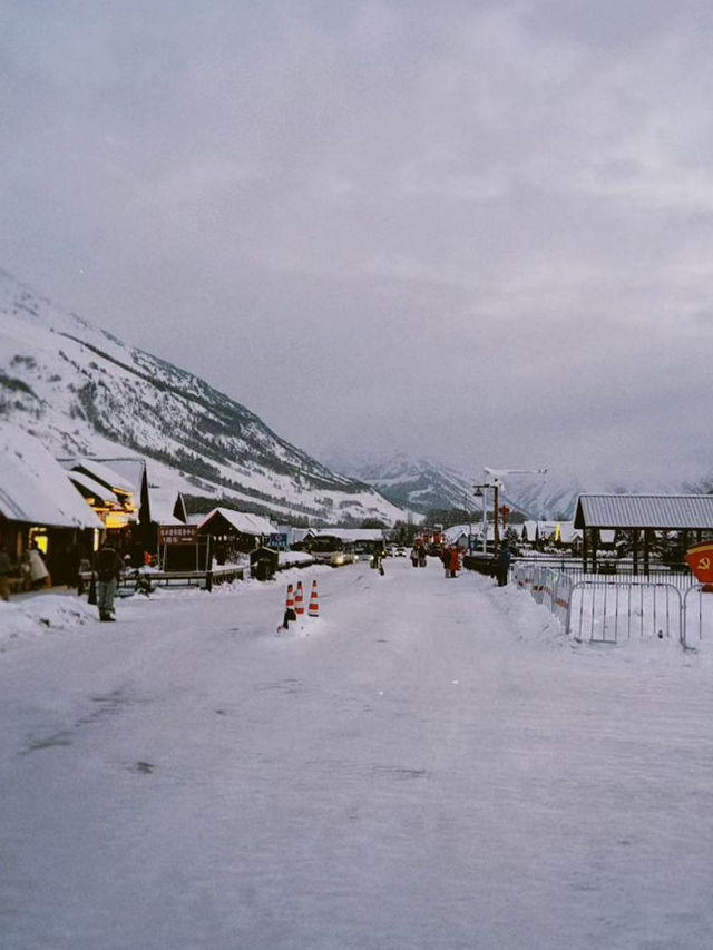 Heavenly Hemu: Ski Through China’s Snowy Fairy Tale! ⛷️ Heavenly Hemu: Ski Through China’s Snowy Fairy Tale! ⛷️