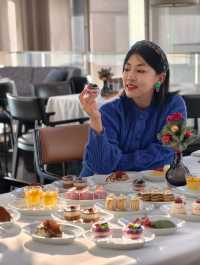 我想說，其實這個甜品車可以最早推上來