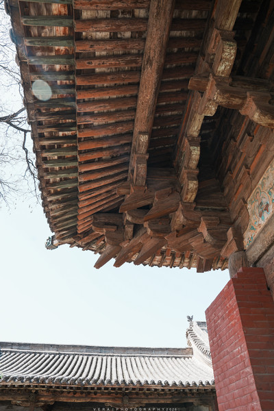 敦煌に匹敵する平遥鎮国寺の五代木造建築と彩色彫刻完全攻略 | Trip