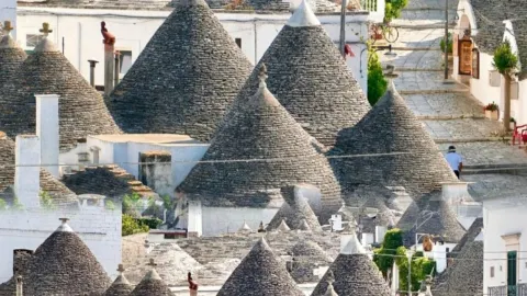 ในที่สุดก็มาถึงเมืองเห็ดทางตอนใต้ของอิตาลีแล้ว รู้สึกผ่อนคลายมาก! — traveler post in Ostuni
