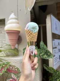 233 Poshtel คาเฟ่ บาร์ และที่พัก
