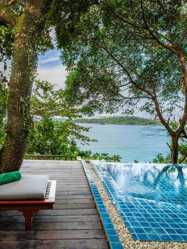Captain hook resort kohkood