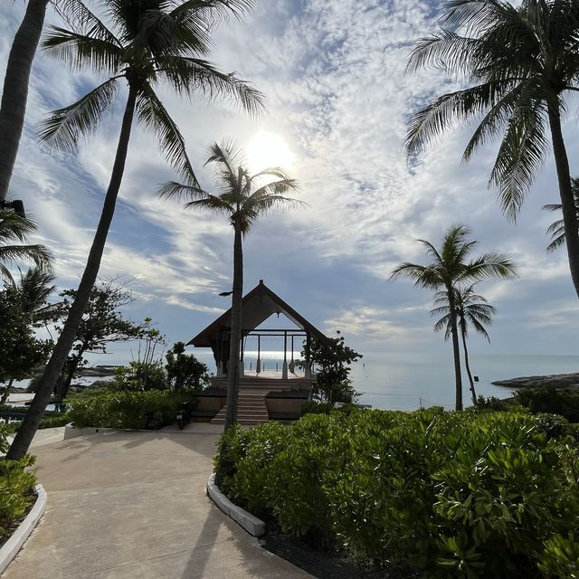 Beach please, 4room HDB size suite room