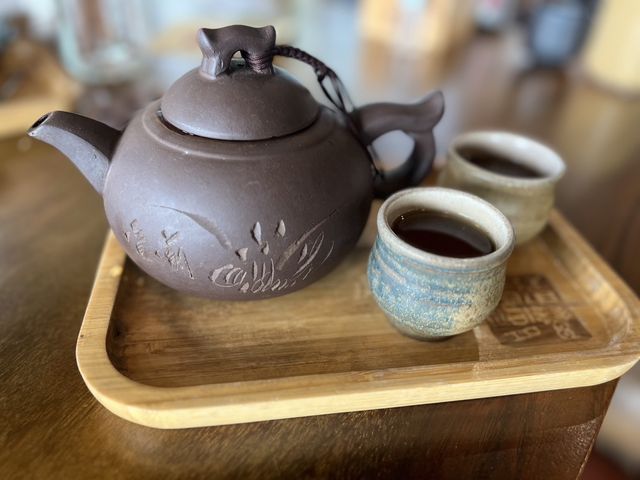 🌙 鍋物與泡茶的美味結合！🍲🍵