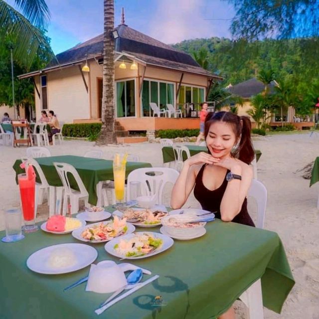 ที่พักเกาะช้าง ติดทะเล🌊
มีหาดส่วนตัว แค่คนละ 750 บาท💵
ที่พักเกาะช้าง ติดทะเล🌊
มีหาดส่วนตัว แค่คนละ 750 บาท💵