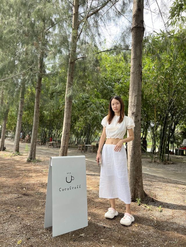 Coco&coff คาเฟ่ร่มรื่น กลางสวนมะพร้าว