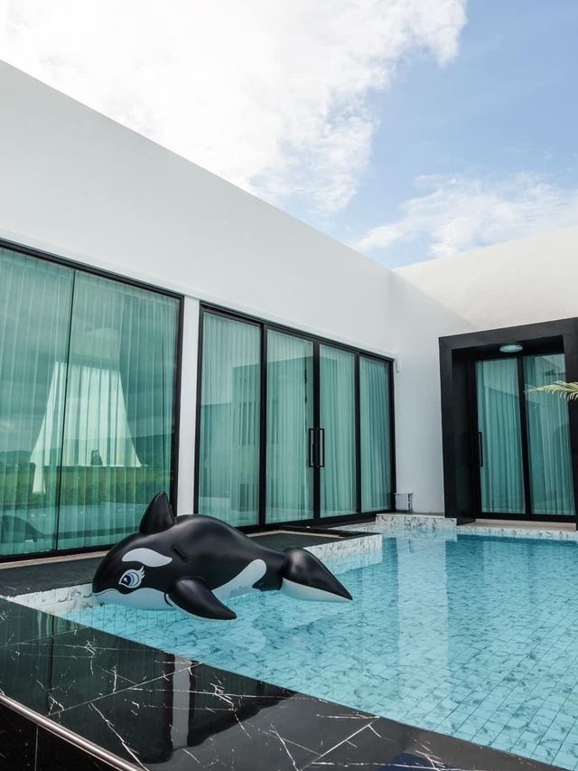 series pool villa
