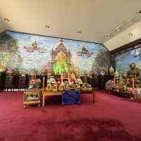 กราบสักการะวัดสระเกศราชวรวิหาร (วัดภูเขาทอง)