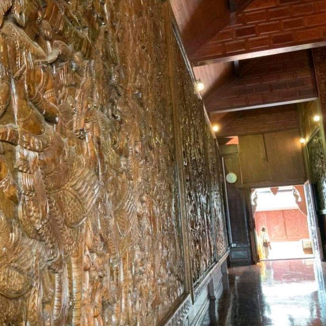 ไหว้พระขอพรกัน..วัดสมเด็จภูเรือมิ่งเมือง