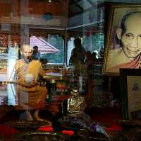 เคารพศพ..หลวงพ่อเกษม เขมโก