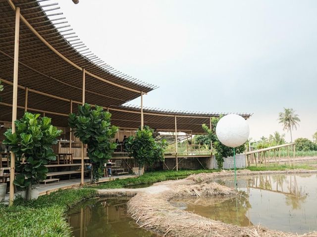 ChataThammachart | คาเฟ่สุดชิลที่มีสไตล์สุดโดดเด่น