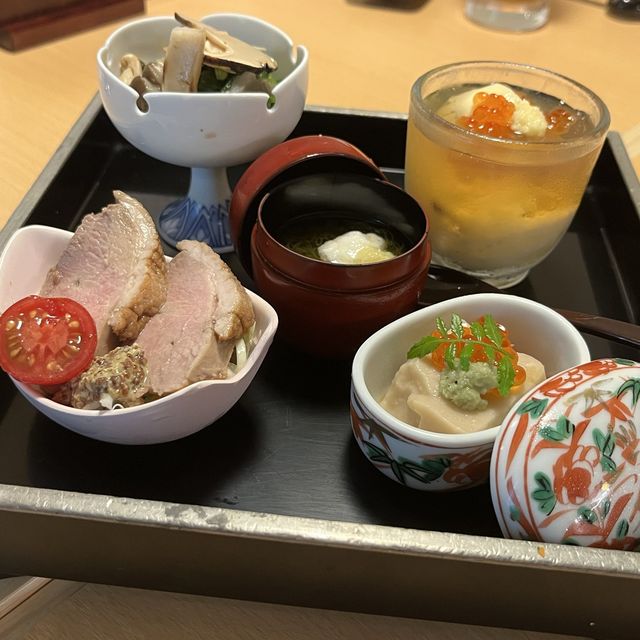 【大阪・本町】割烹料理店のような和食居酒屋 「酒•肴 とやお」