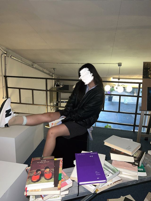 韓国:ムンレドン POET ROOM