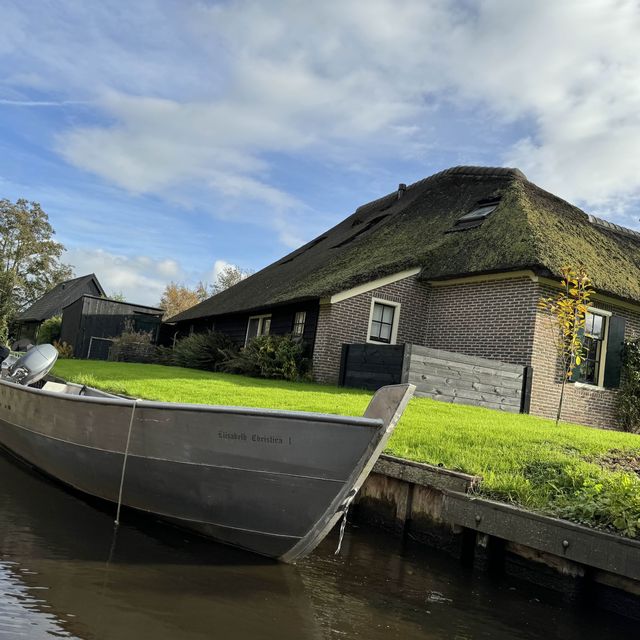 Enchanting Serenity in Giethoorn