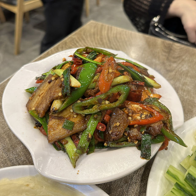 東北菜！超抵食．片皮鴨．$168．無加一