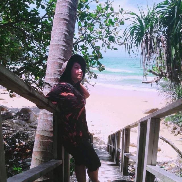 สะพานไม้ท่อน หาดในทอน