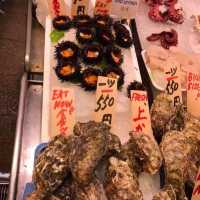 京都必去錦市場🤭魚生即買即食超新鮮🫶🏻