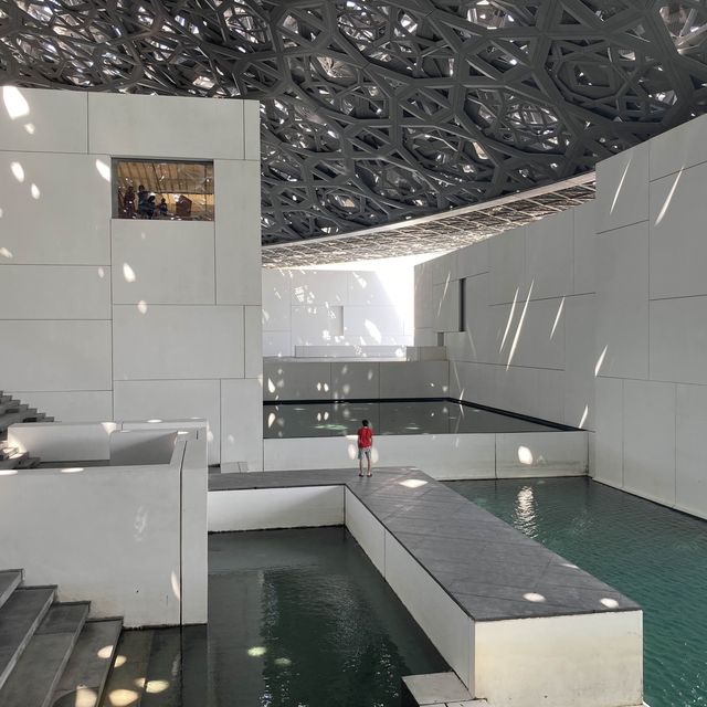 Iconic Louvre Abu Dhabi