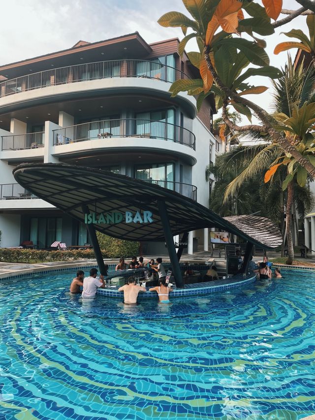 Holiday Aonang Beach Resort 