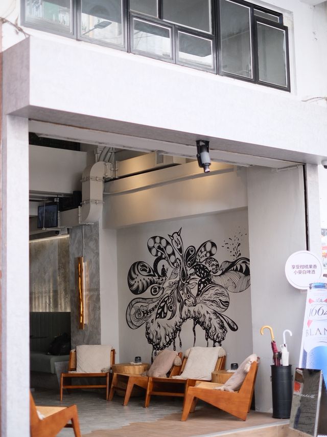 深水埗｜滿有藝術氣息兩層高酒吧餐廳