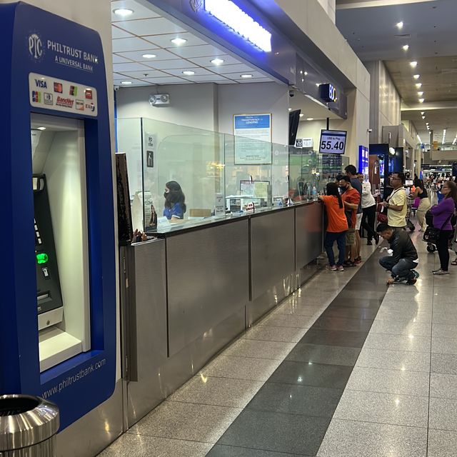 ニノイアキノ空港