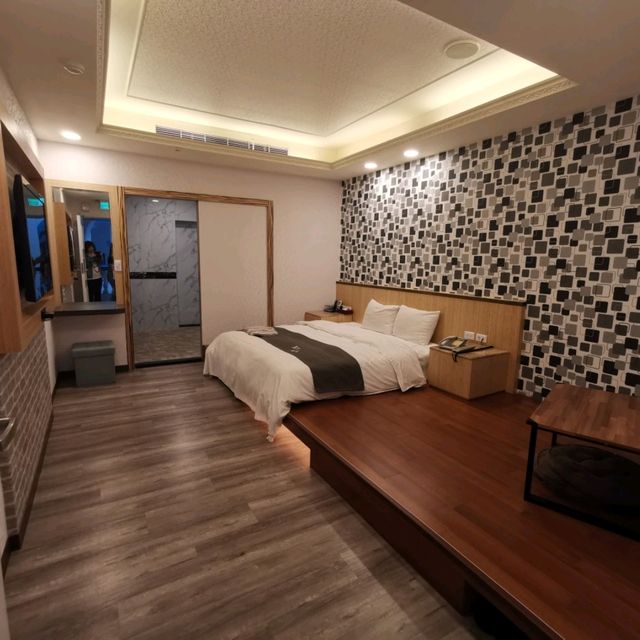台中溫泉酒店推薦～谷關「麗池山水溫泉會館」…充滿希臘風格建築～每間房都有獨立溫泉池…