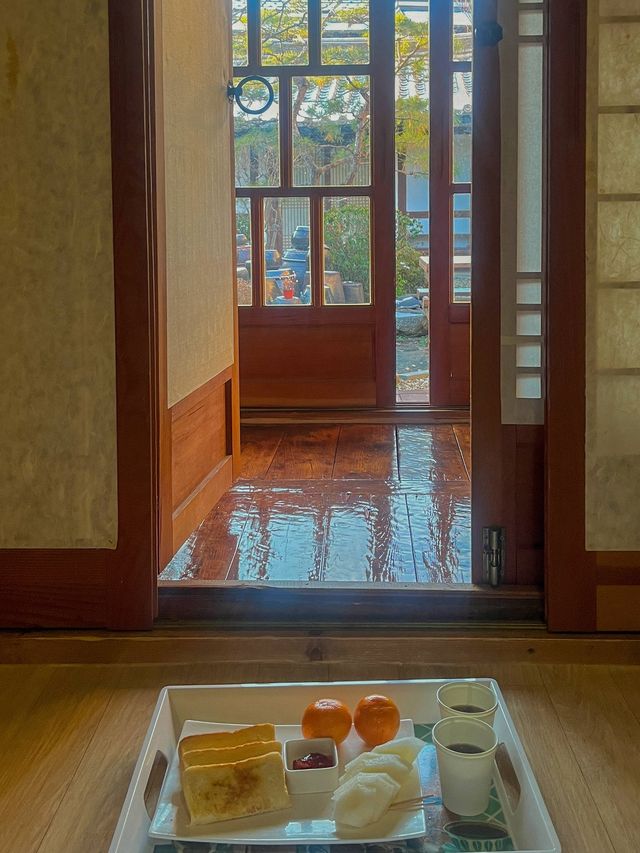 전주 한옥마을 숙박 조식 게스트하우스 숙소 두마당 : 마당예쁜집