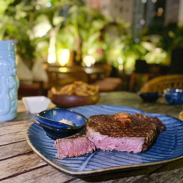 《🌴大坑亞熱帶渡假風餐廳｜安格斯肉眼扒 + 必食椰子菠蘿雪糕🍦》