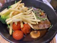 九龍灣新開cafe~ 抵食午餐