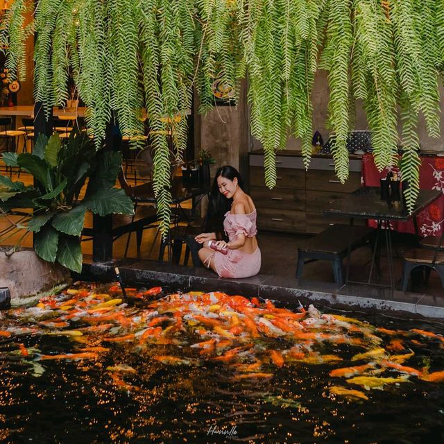 คาเฟ่สุดชิล บรรยากาศในสวน มุมถ่ายรูปอีกเพียบ 