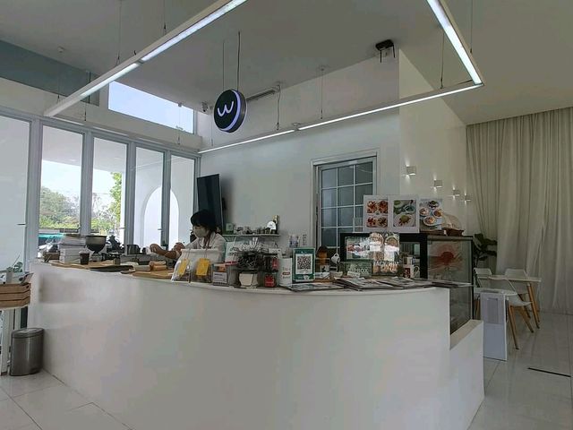 W café คาเฟ่สวยใกล้ย่างเก็บน้ำห้วยยาง