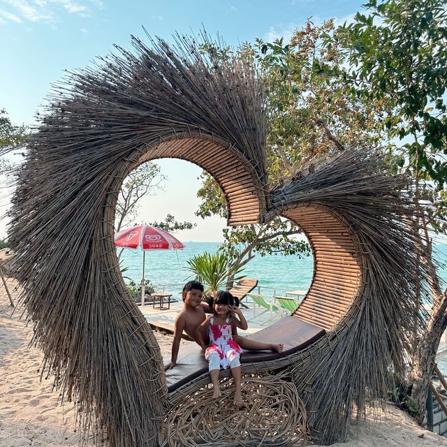 #หาดทรายแก้วสัตหีบ #ที่เที่ยวชลบุรี #บลูซีสัตหีบ 