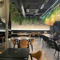 Kl한인타운 몽키아라에 감각적인 카페, Kanteen