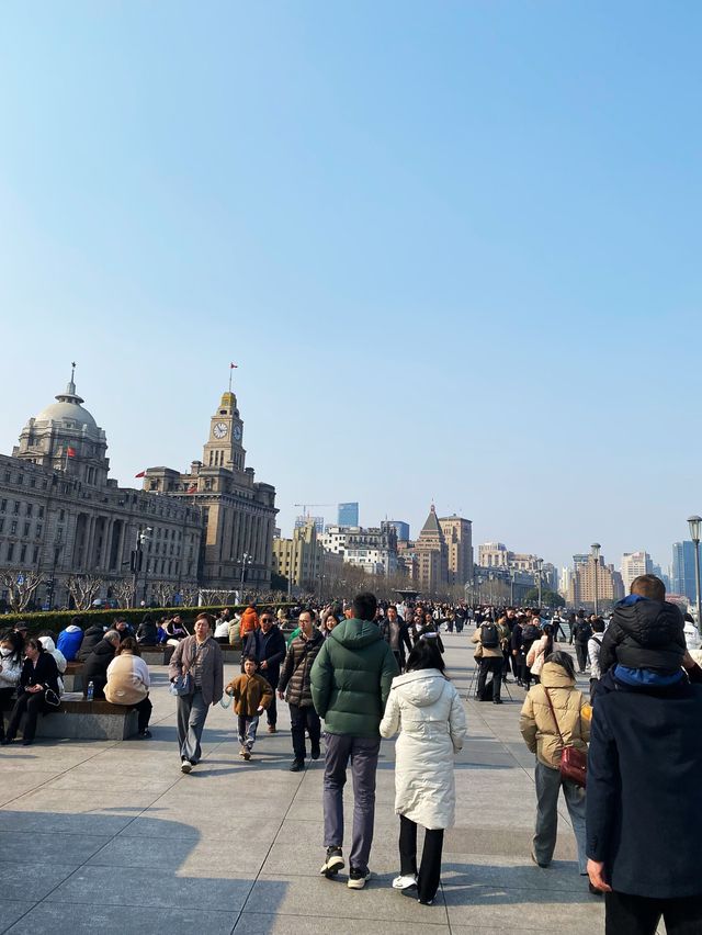 Old Shanghai - The bund in the morning 🌤️⛅️