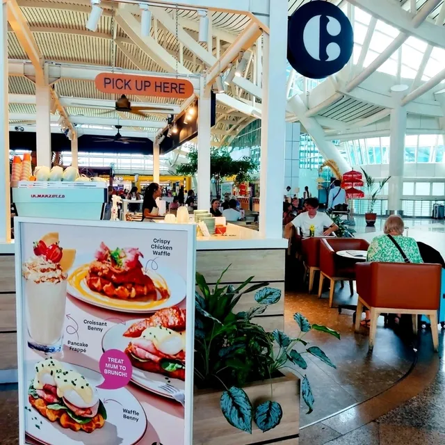 ✈️ Food Guide🥪: International Departures Bali Airport 