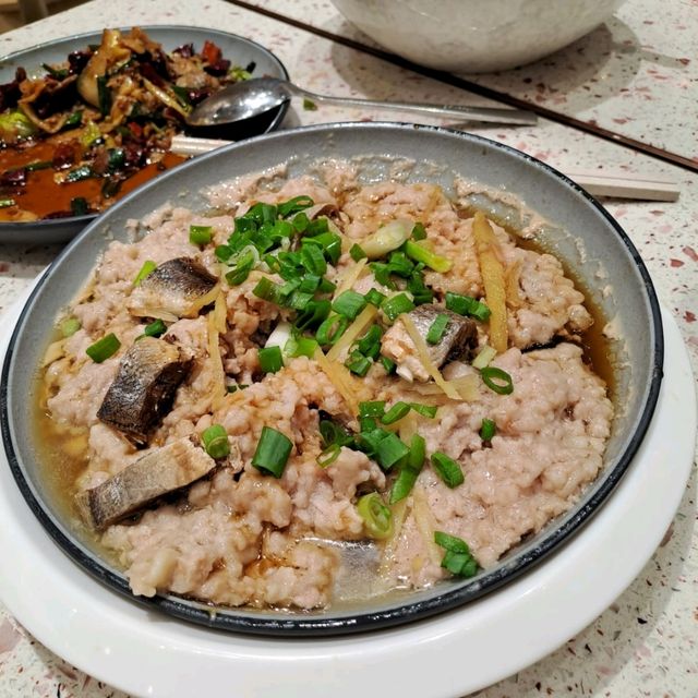 美味酸菜魚川菜小炒