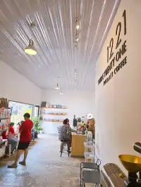 12 21 กาแฟโดนๆใกล้วัดร่องขุ่น พลาดไม่ได้☕️🏡