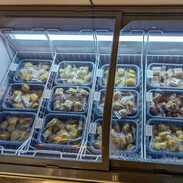 WALL OF NOODLE 