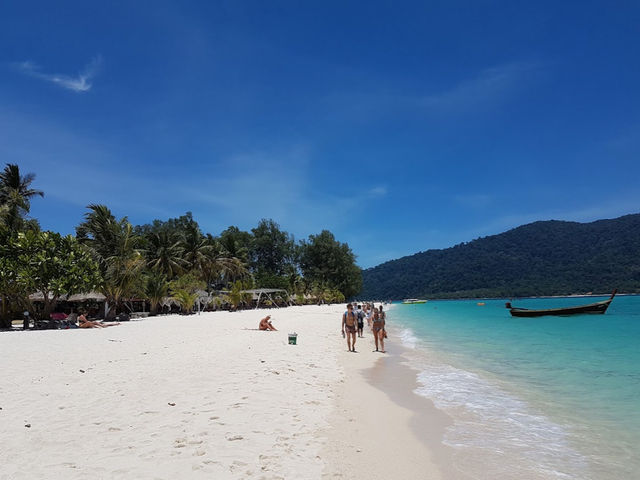 Sunset Beach Koh lipe