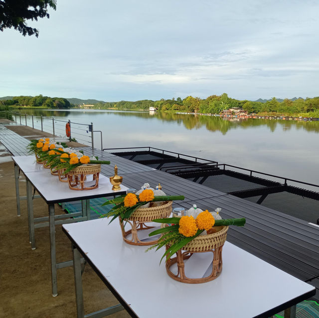 ที่พักกาญจนบุรี ติดแม่น้ำแคว
