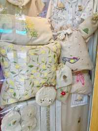 【女子はほぼ吸い込まれるお店】ホーチミン土産にベストなハンドメイド刺繍ポーチ