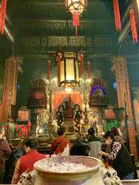 香港　香港観光　香港で最古の道教寺院に行ってきたぞ！