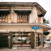 Leap Cafe (ลีฟ) คาเฟ่เปิดใหม่หัวมุมถนนกลันตัน ย่านเยาวราช ตึกสวยมาก