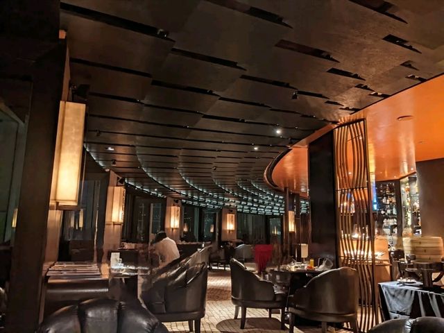 台北-大安敦南的老牌名流酒店：遠企香格里拉
