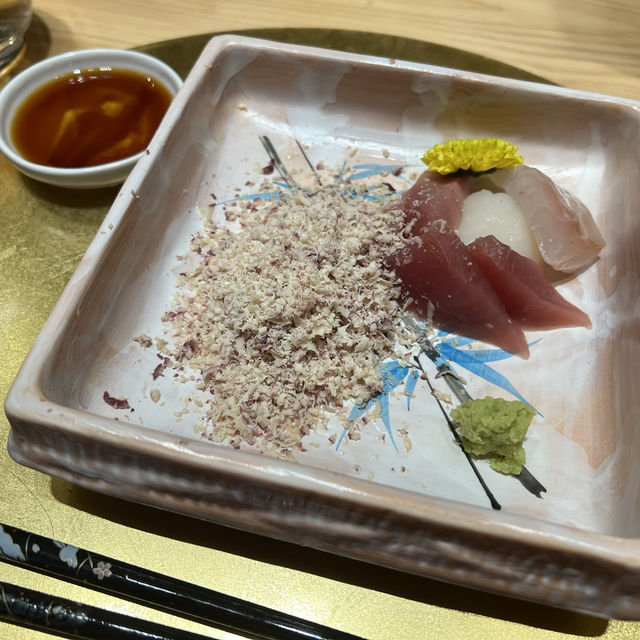 海膽熱狗omakasa,視覺和味覺雙重滿足! 海膽熱狗omakasa,視覺和味覺雙重滿足!